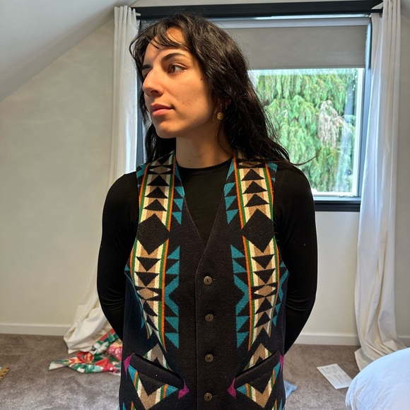 Authentic Pendleton Aztec Wool - Picture 5 of 6